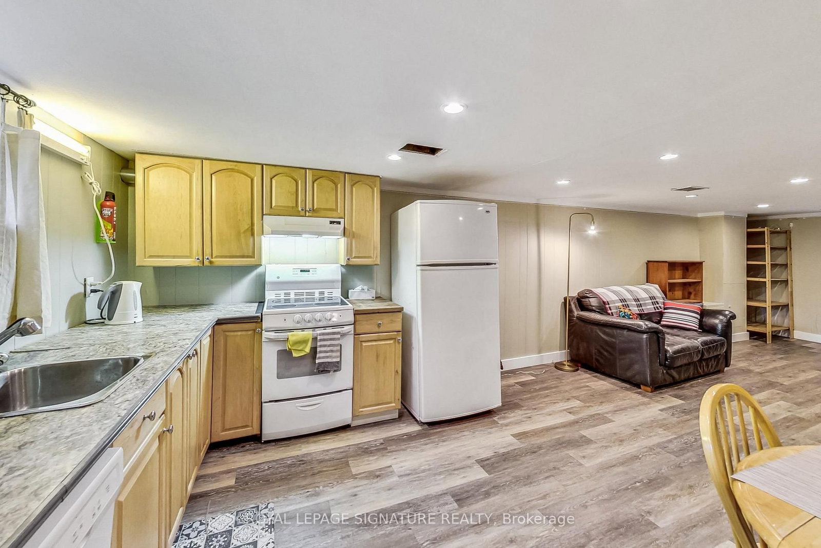 Detached House for lease at 1 Milne Avenue, Toronto, Ontario, M1L 1J7 - Oakridge - MLS: E12530546