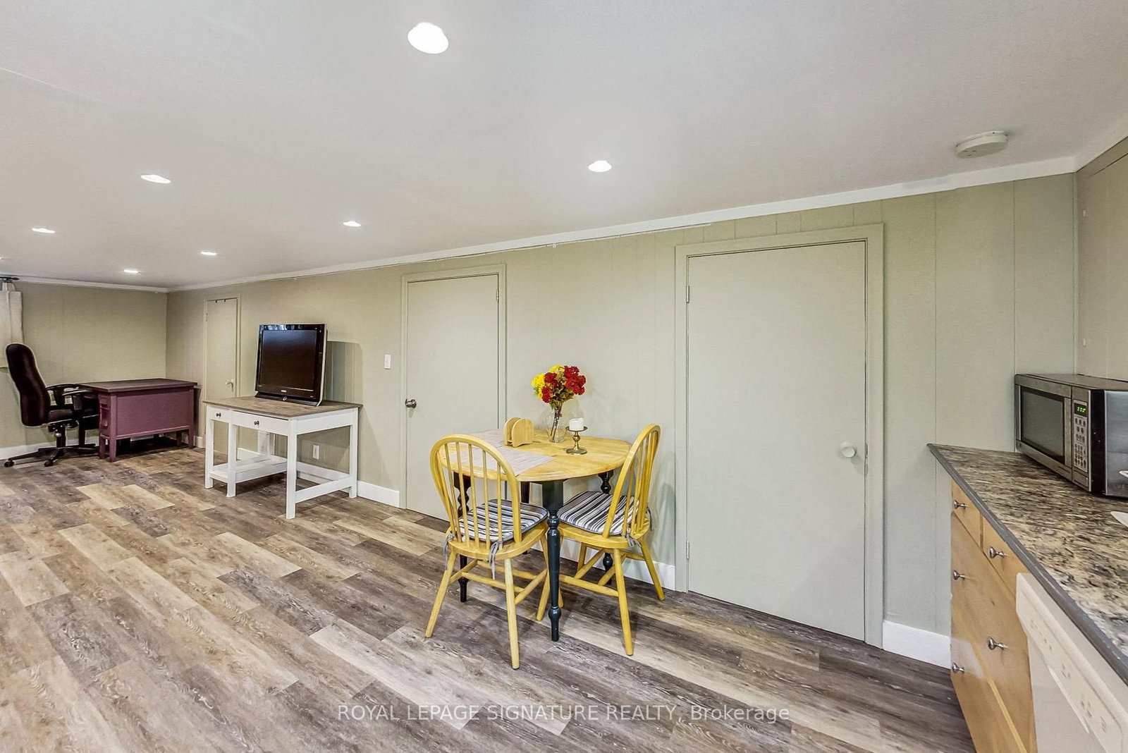 Detached House for lease at 1 Milne Avenue, Toronto, Ontario, M1L 1J7 - Oakridge - MLS: E12530546