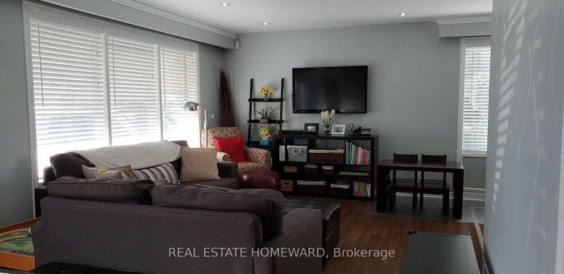 4 Moorecroft Cres, Toronto, M1K 3V1 | Image 3