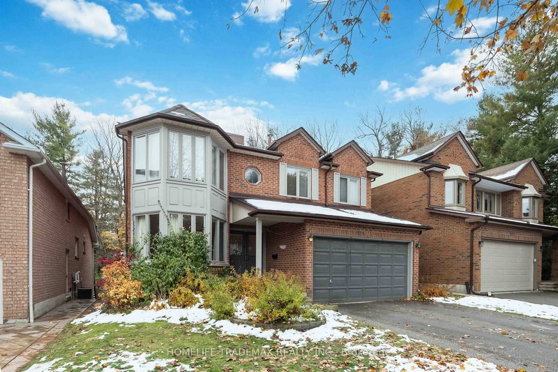 903 Alanbury Cres, Pickering, L1X 2S3 | Image 2