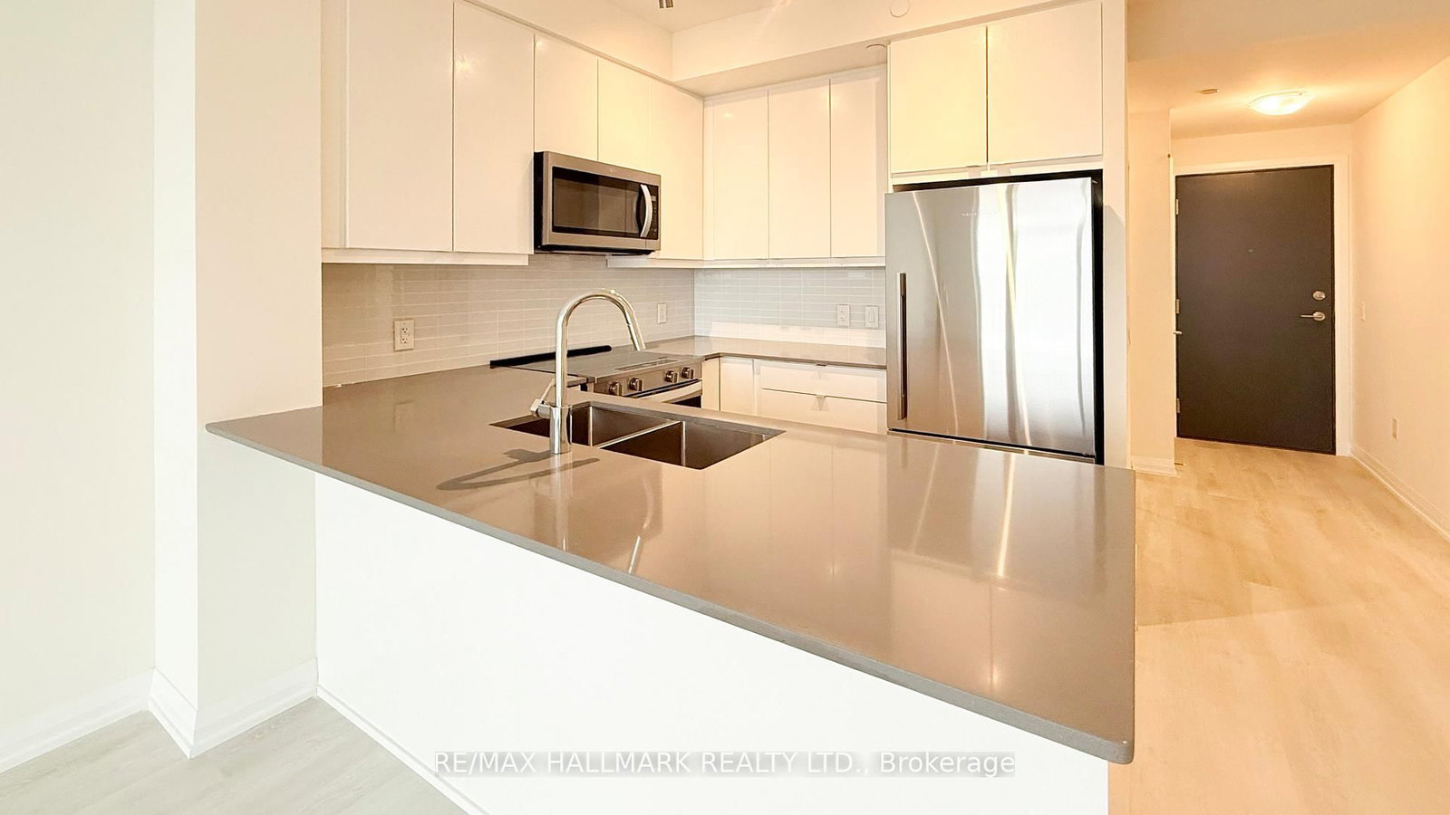 3260 Sheppard Avenue E, Unit 2203 - Photo 6