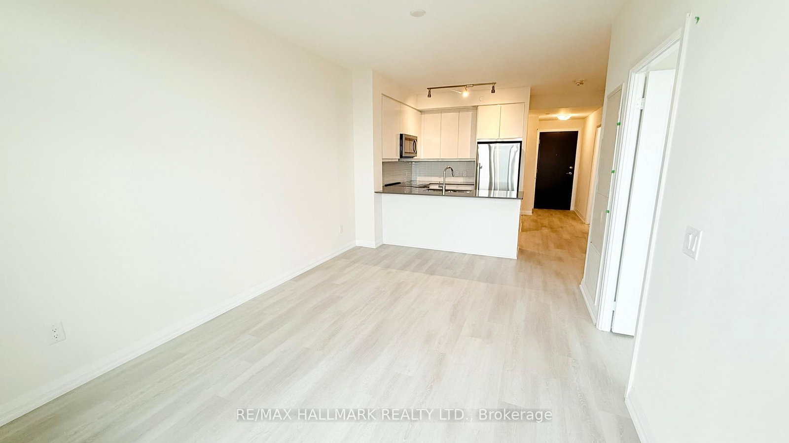3260 Sheppard Avenue E, Unit 2203 - Photo 7
