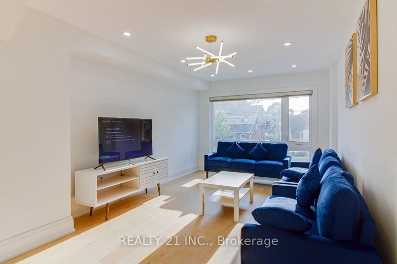 83 Kalmar Ave, Toronto, M1N 3G5 | Image 2