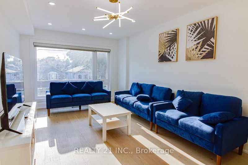 83 Kalmar Ave, Toronto, M1N 3G5 | Image 3