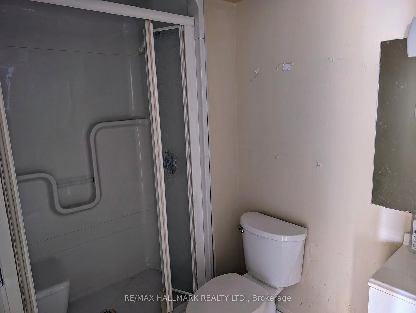 Condo sold at 408-66 Falby Court, Ajax, Ontario, L1S 3L2 - South East - MLS: E12547390