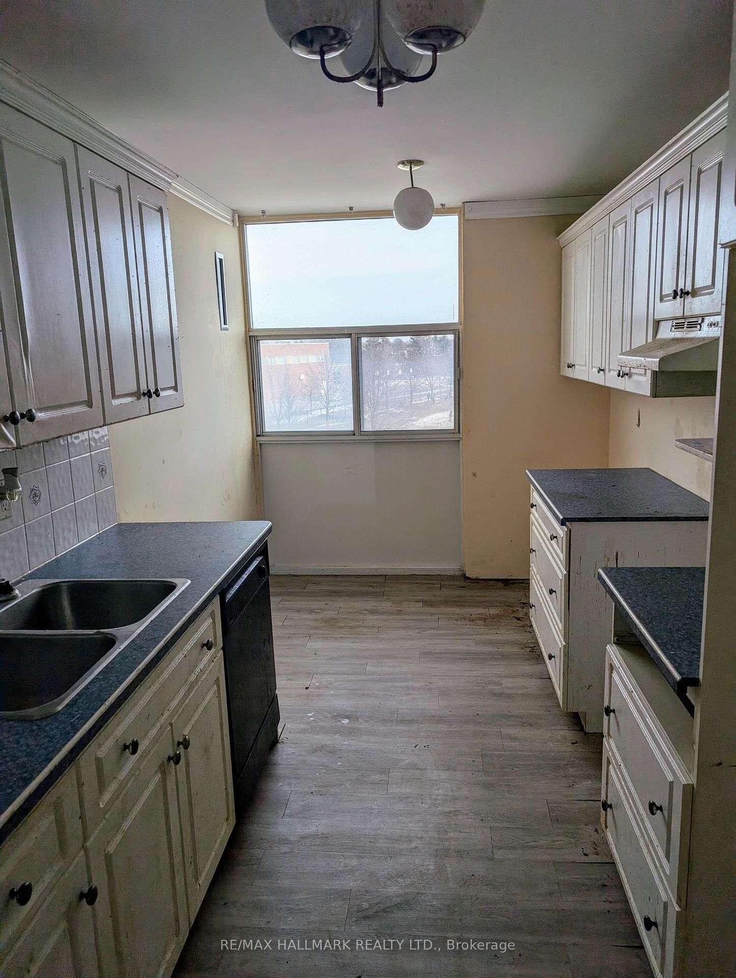 Condo sold at 408-66 Falby Court, Ajax, Ontario, L1S 3L2 - South East - MLS: E12547390