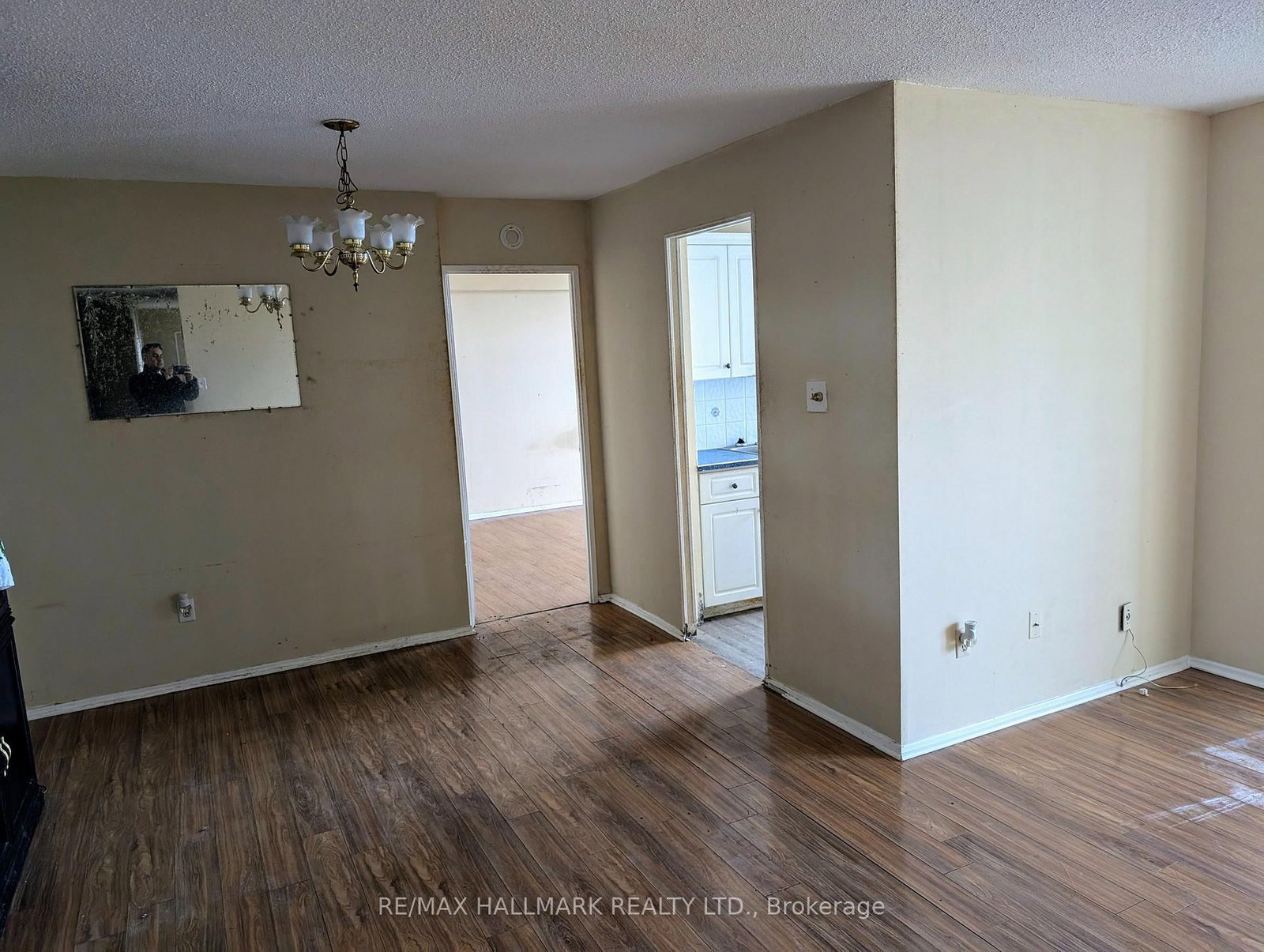 Condo sold at 408-66 Falby Court, Ajax, Ontario, L1S 3L2 - South East - MLS: E12547390