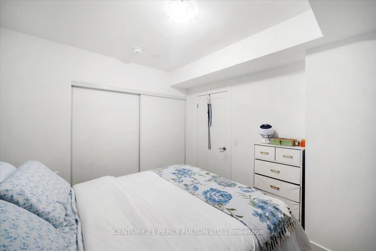 2545 Simcoe Street N, Unit 2413 - Photo 11