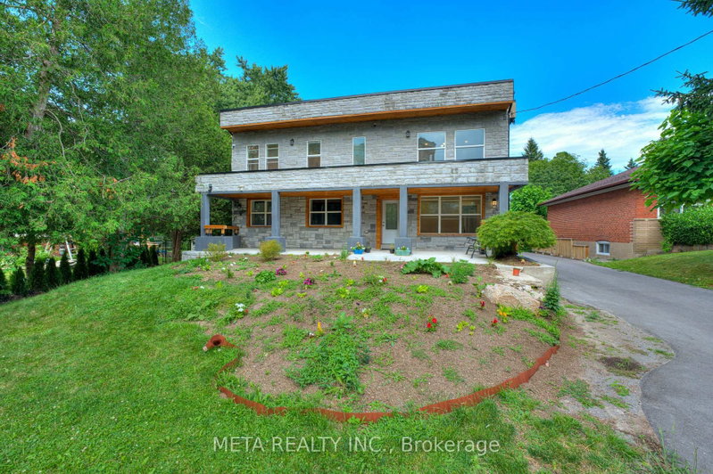35 Duncombe Boulevard