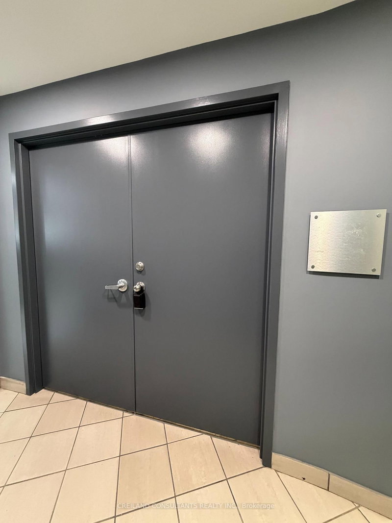 208 - 1 Rossland Rd W, Ajax, L1Z 1Z2 | Image 2