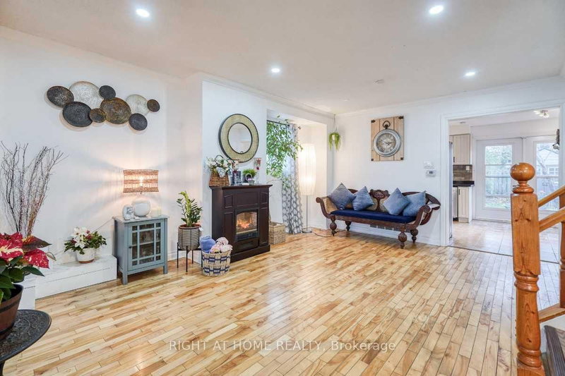 1456 Valley Dr, Oshawa, L1J 7Z3 | Image 3