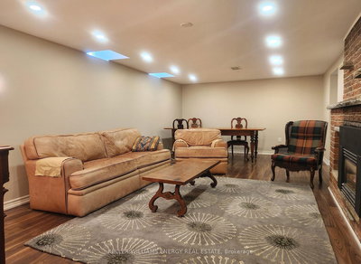 Lower-737 Law Street, Oshawa, Ontario image-0-2