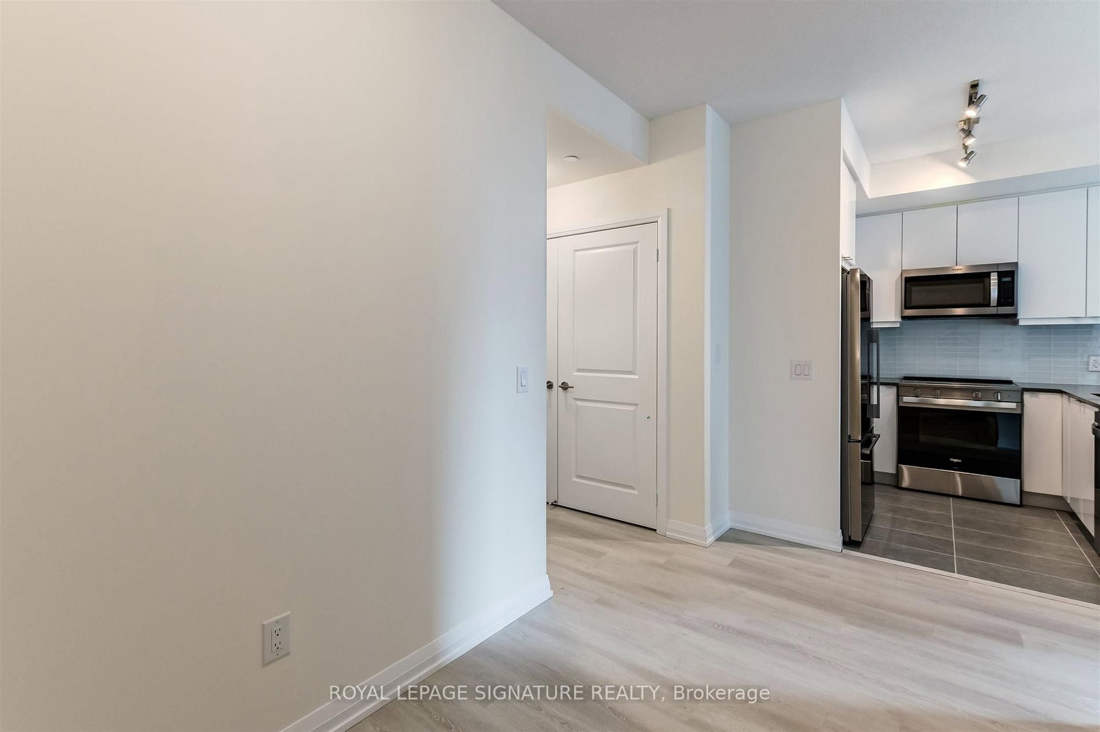 3270 Sheppard Avenue E, Unit 1825 - Photo 16
