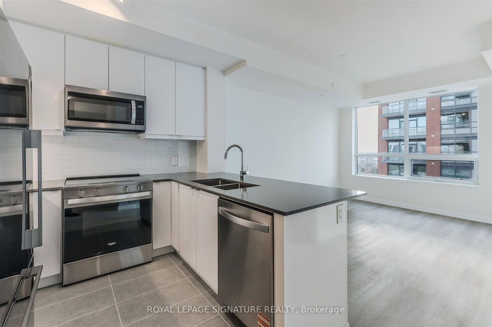 3270 Sheppard Avenue E, Unit 1825 - Photo 6