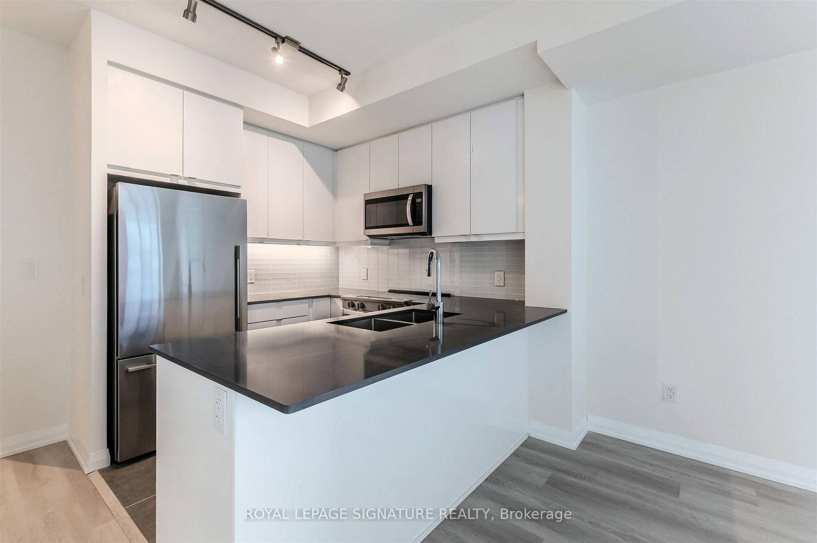 3270 Sheppard Avenue E, Unit 1825 - Photo 8
