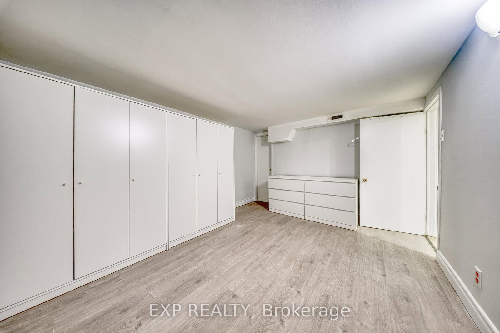 1678 Kingston Road, Unit Lower - Photo 12