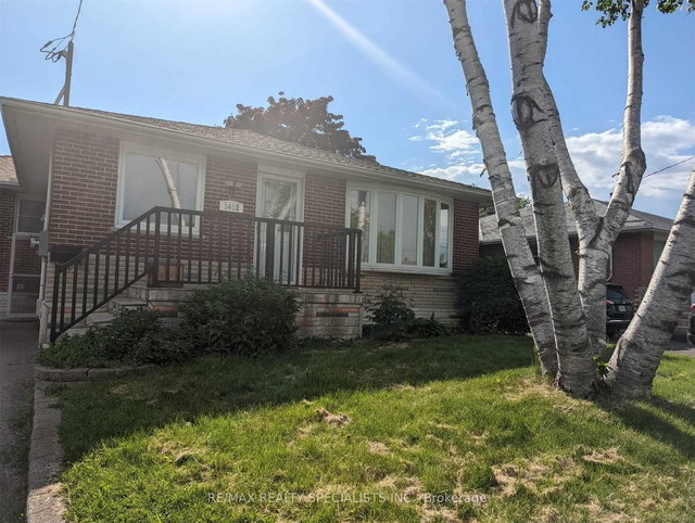 UPPER - 1412 Lakefield Street