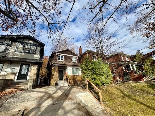 Main Floor/Apt#1 - 1700 Gerrard Street