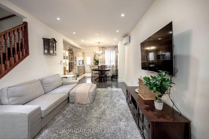 266 Coleridge Ave, Toronto, M4C 4J1 | Image 2