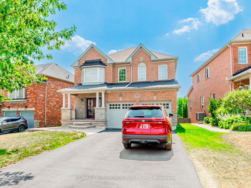 1373 Wallig Ave, Oshawa, L1K 0J5 | Image 2