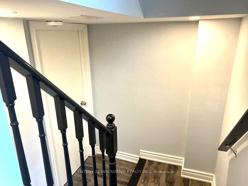 Bsmt - 3 Kellyvale Rd, Toronto, M1R 3M2 | Image 2