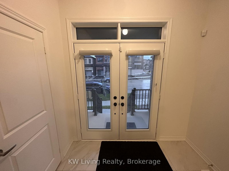 1266 Talisman Manr, Pickering, L1V 2P8 | Image 3