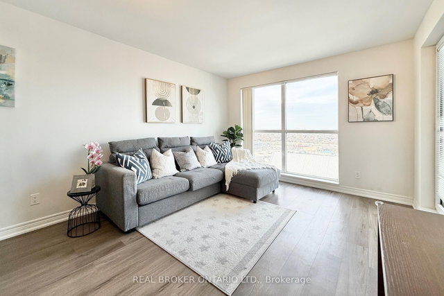 2703 - 60 Town Centre Court