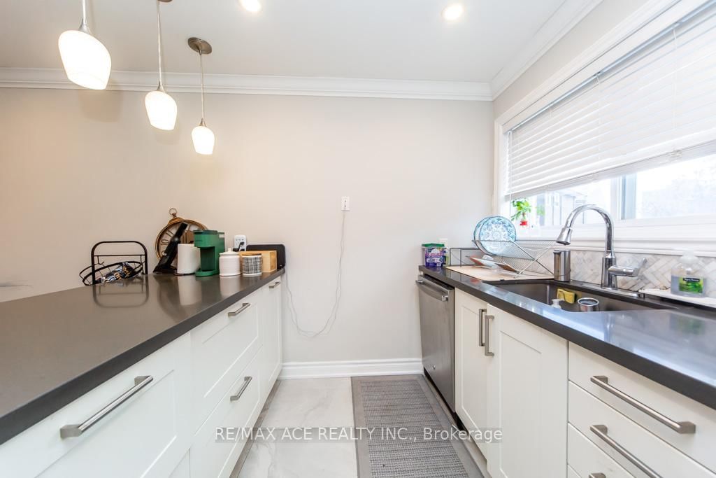 Townhouse for sale at 149-50 Scarborough Golf Club Road, Toronto, Ontario, M1M 3T5 - Scarborough Village - MLS: E12576876