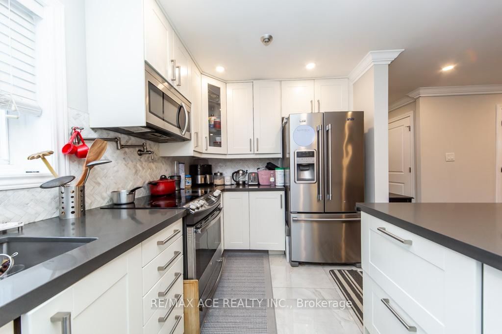 Townhouse for sale at 149-50 Scarborough Golf Club Road, Toronto, Ontario, M1M 3T5 - Scarborough Village - MLS: E12576876