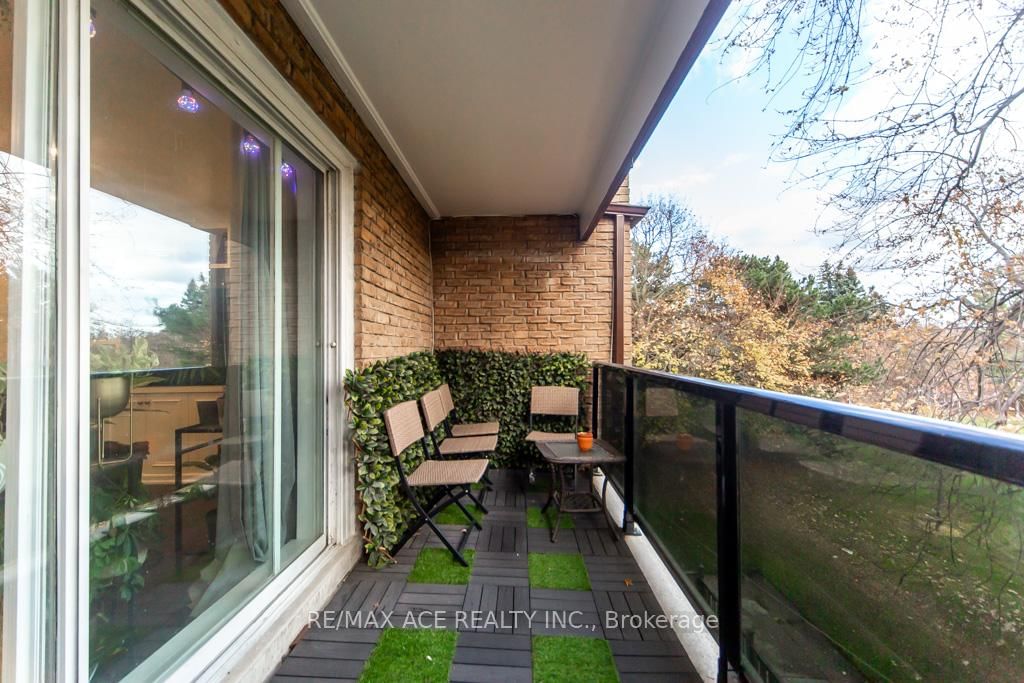 Townhouse for sale at 149-50 Scarborough Golf Club Road, Toronto, Ontario, M1M 3T5 - Scarborough Village - MLS: E12576876