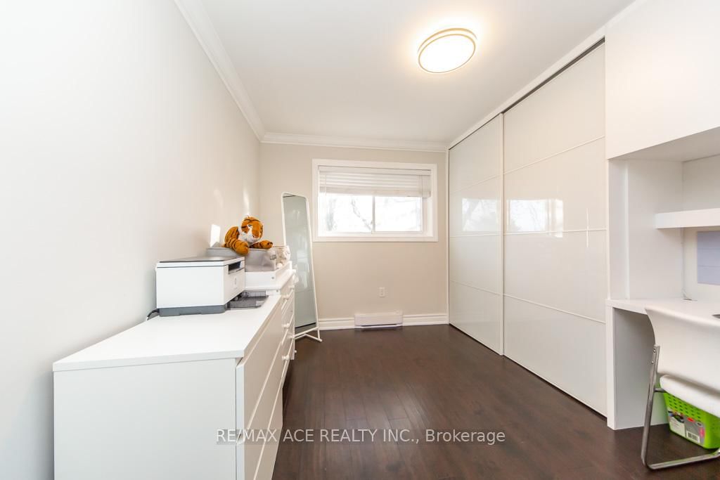 Townhouse for sale at 149-50 Scarborough Golf Club Road, Toronto, Ontario, M1M 3T5 - Scarborough Village - MLS: E12576876