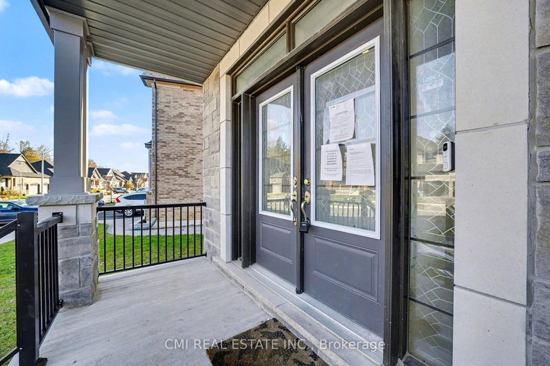 343 Northglen Blvd W, Clarington, L1C 7E2 | Image 3