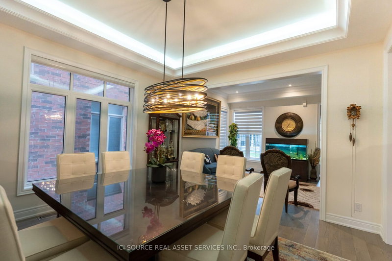 36 Blenheim Circ, Whitby, L1P 0E3 | Image 3