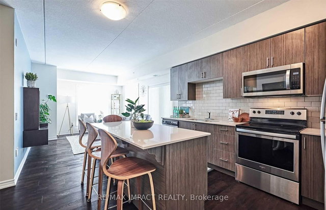 209 - 290 Liberty Street N