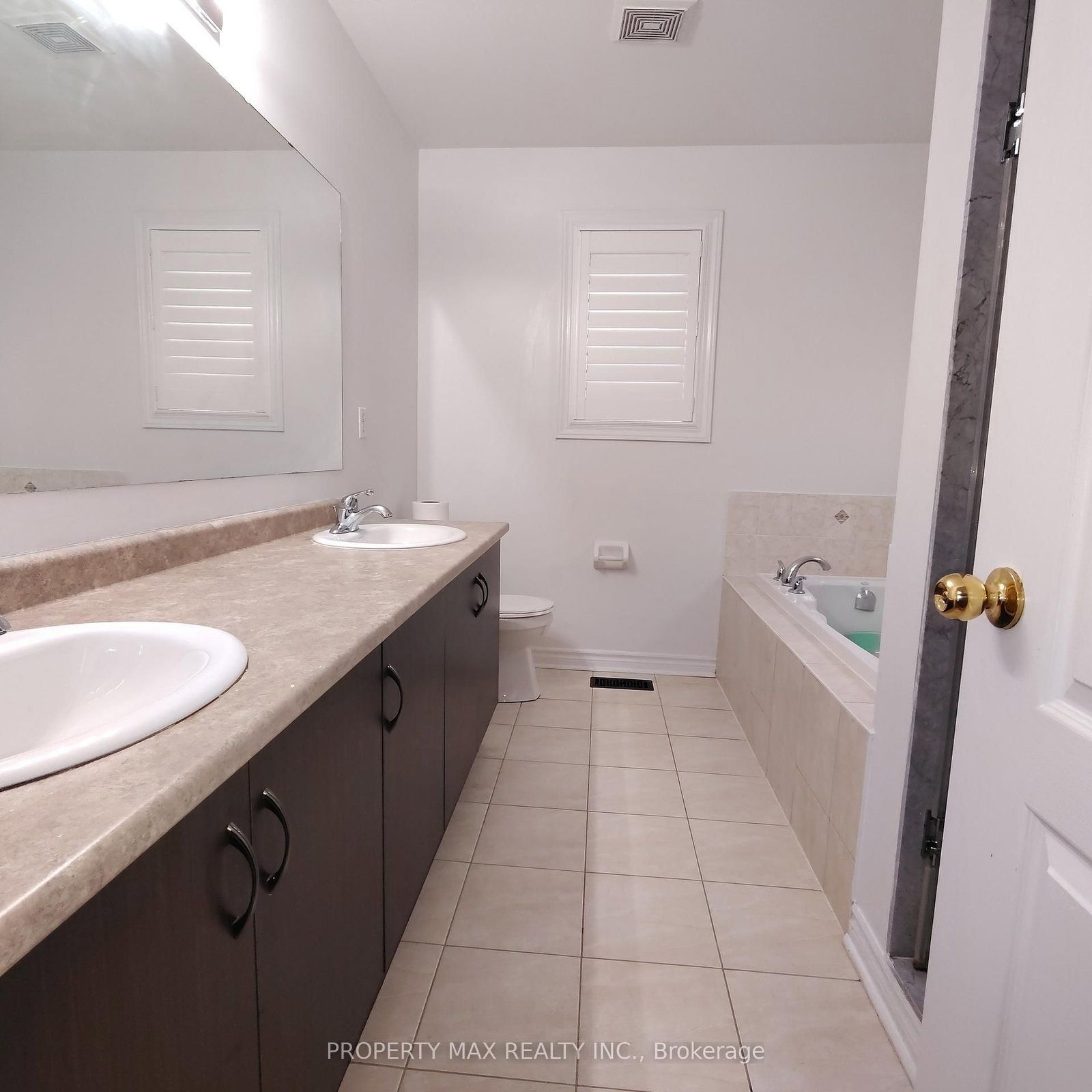 Detached House for sale at 1517 Dusty Drive, Pickering, Ontario, L1X 0C8 - Duffin Heights - MLS: E12584134