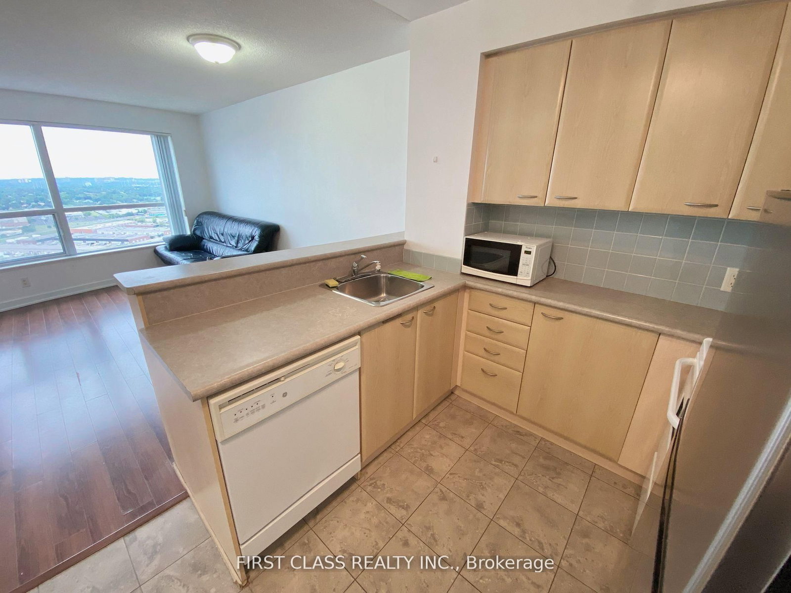 Condo for lease at 3006-36 Lee Centre Drive, Toronto, Ontario, M1H 3K2 - Woburn - MLS: E12586012