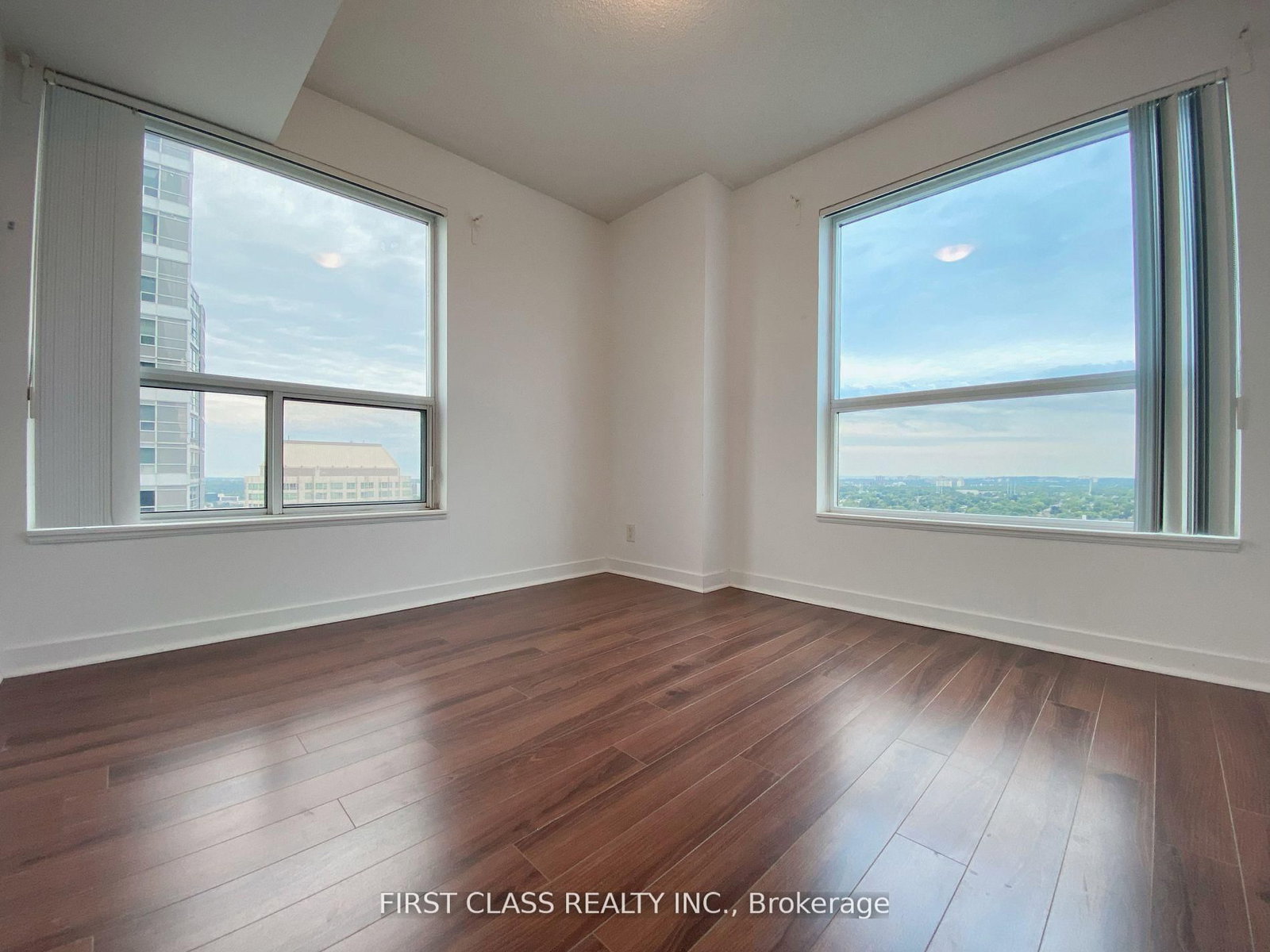 Condo for lease at 3006-36 Lee Centre Drive, Toronto, Ontario, M1H 3K2 - Woburn - MLS: E12586012