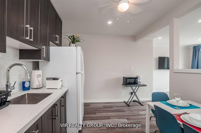 unit 2 - 2626 Eglinton Ave E, Toronto, M1K 2S3 | Image 3