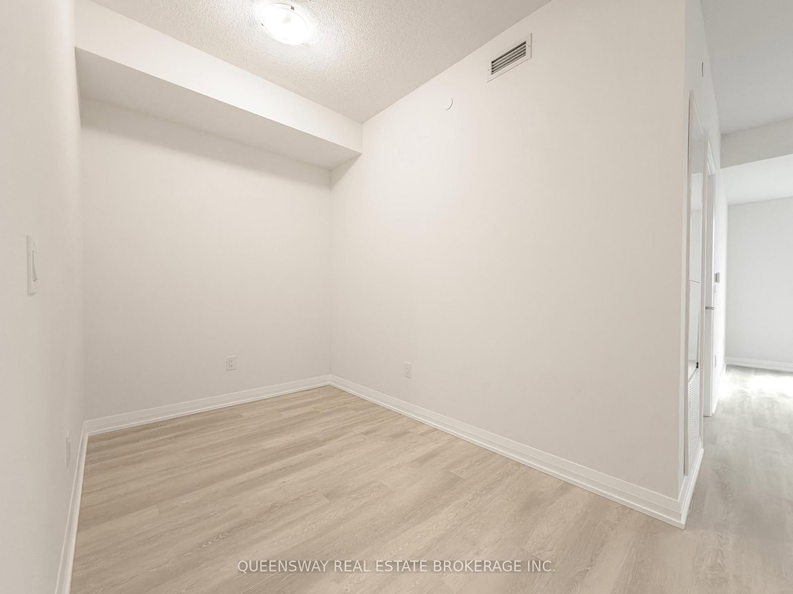 3270 Sheppard Avenue E, Unit 1326 - Photo 8