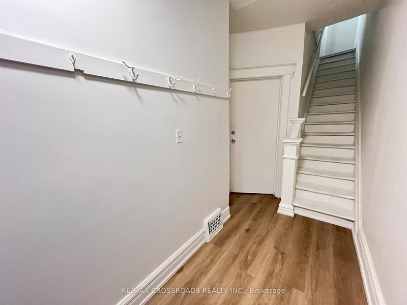 UNIT 1 - 82 Curzon St, Toronto, M4M 3B4 | Image 3