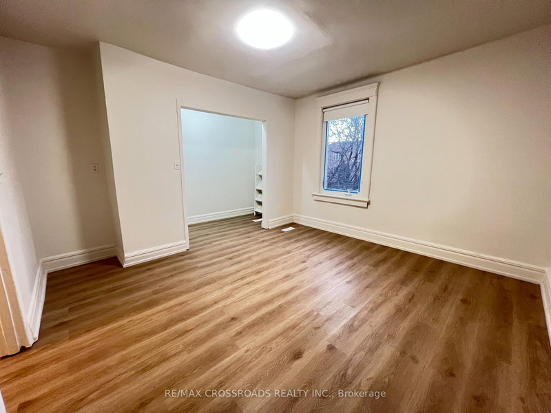 UNIT 2 - 82 Curzon St, Toronto, M4M 3B4 | Image 3