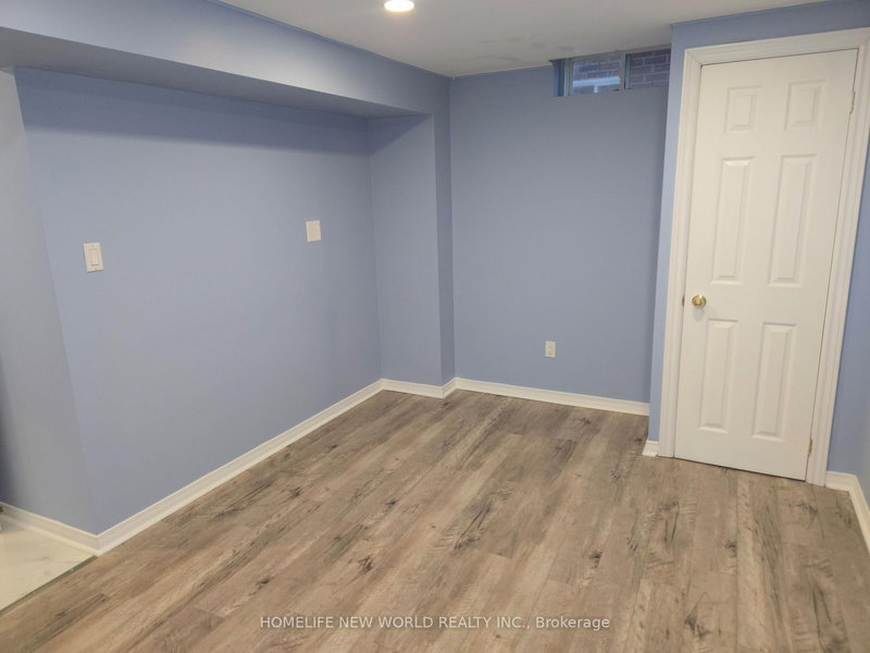 2134 Erin Gate Blvd, Pickering, L1X 2V3 | Image 2