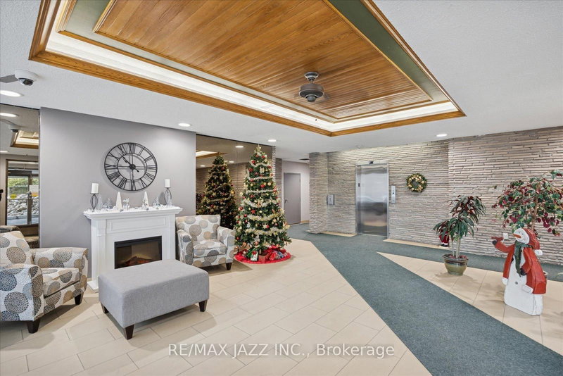 102 - 120 Elgin St W, Oshawa, L1G 1S7 | Image 3