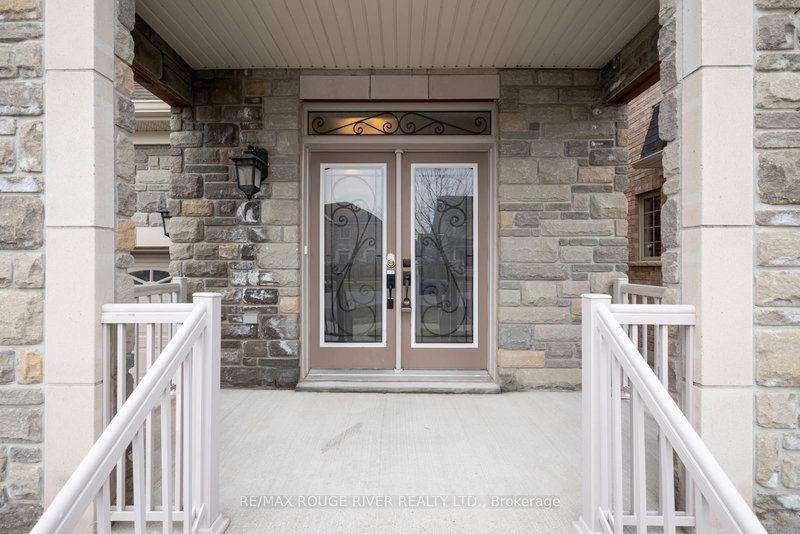 34 Harry Gay Dr, Clarington, L1E 0B2 | Image 2