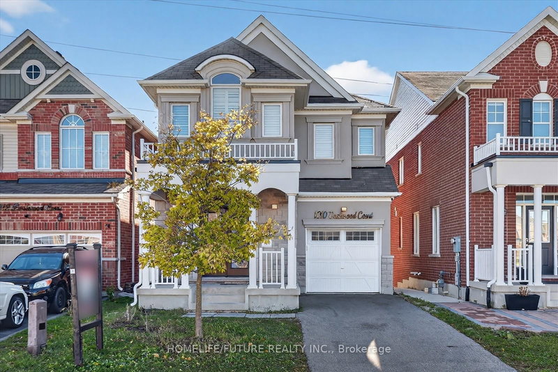 1010 Dashwood Crt, Pickering, L1V 2P8 | Image 2