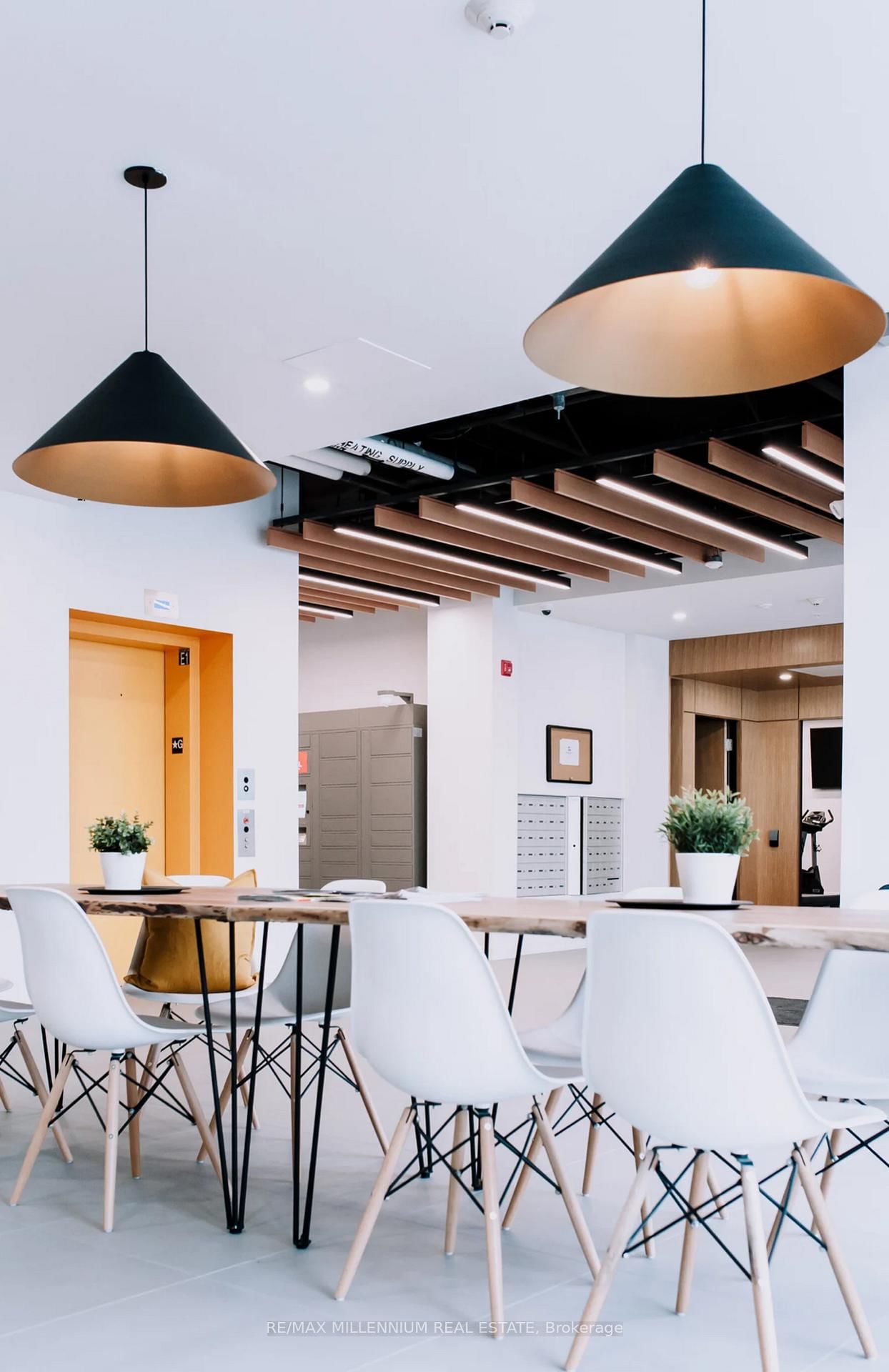 1800 Simcoe Street E, Unit 208 - Photo 14