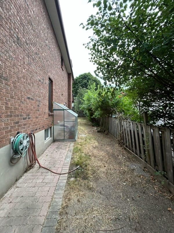 Main - 719 Keates Ave, Oshawa, L1H 7Y3 | Image 3