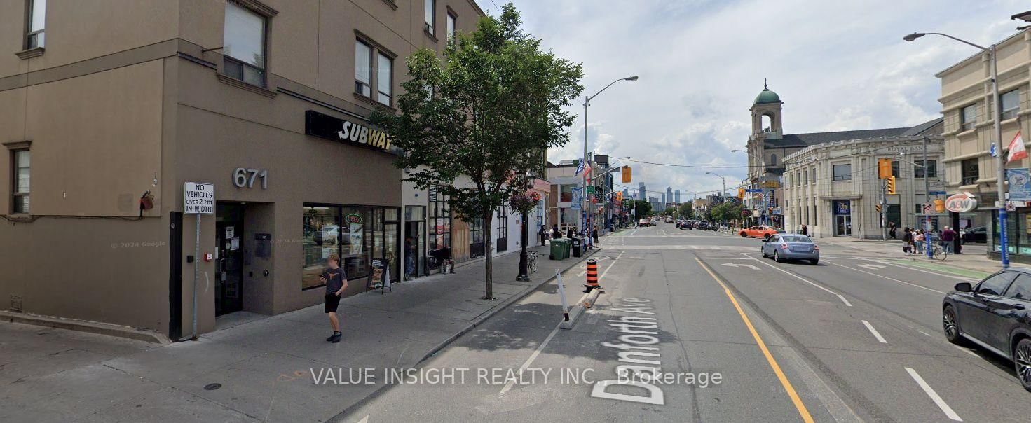 671 Danforth Street, Unit Unit 3 - Photo 5