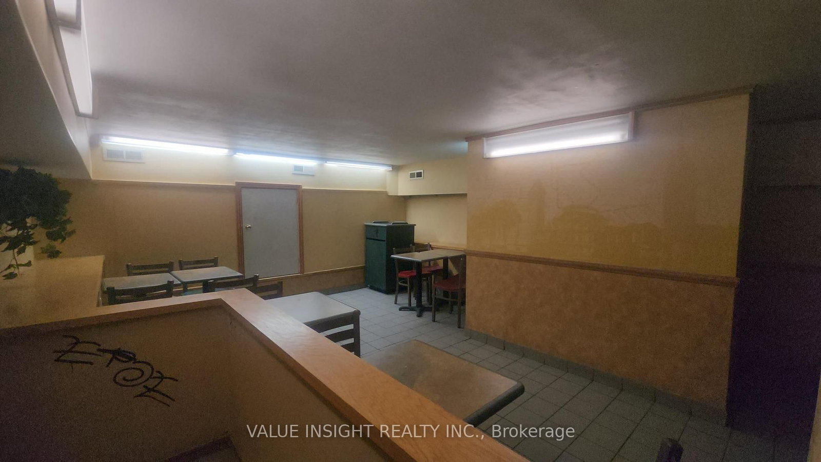 671 Danforth Street, Unit Unit 3 - Photo 6