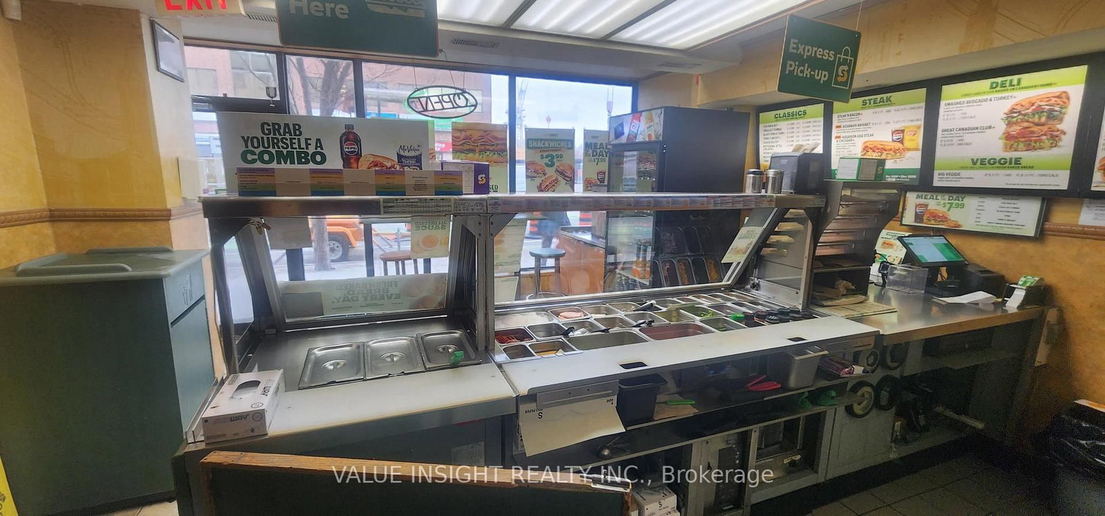 671 Danforth Street, Unit Unit 3 - Photo 8